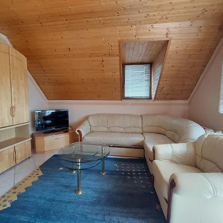 公寓 Schone Ferienwohnung In Ruhiger Lage 7 Km Zum Balaton