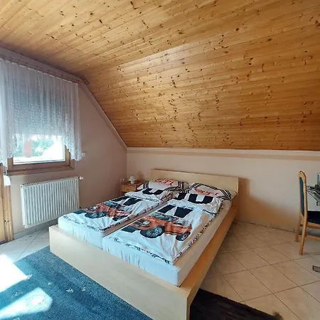 Schone Ferienwohnung In Ruhiger Lage 7 Km Zum Balaton