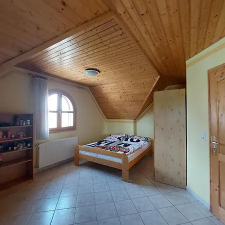 Schone Ferienwohnung In Ruhiger Lage 7 Km Zum Balaton 公寓 Vors